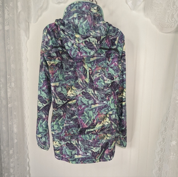 LULULEMON Miss Misty Jacket II in Iridescent Multi Sz 6 - Picture 9 of 16